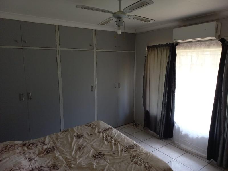 4 Bedroom Property for Sale in Pretoria Gardens Gauteng