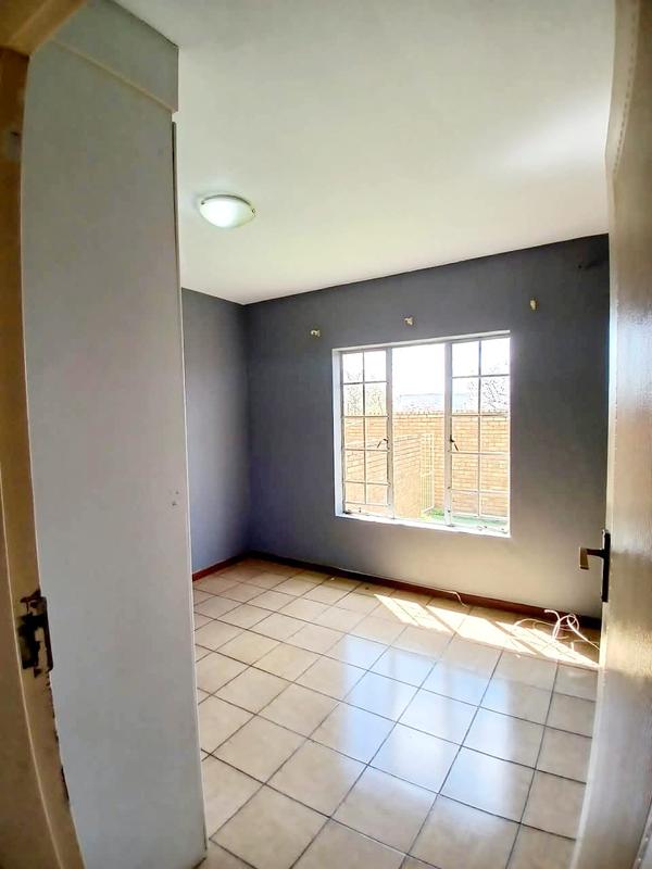 2 Bedroom Property for Sale in West Park Gauteng