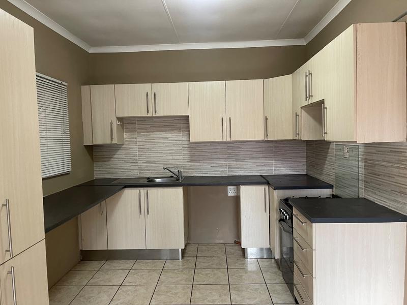 To Let 1 Bedroom Property for Rent in Vanderbijlpark SE 6 Gauteng
