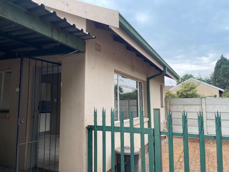 To Let 1 Bedroom Property for Rent in Vanderbijlpark SE 6 Gauteng