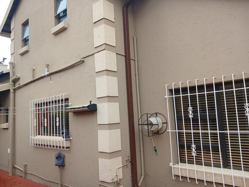 4 Bedroom Property for Sale in Pomona Gauteng