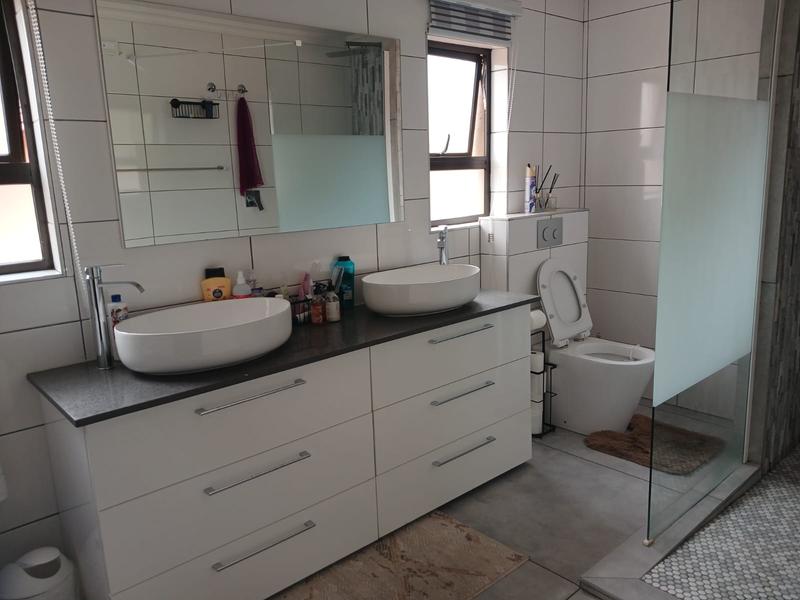 4 Bedroom Property for Sale in Pomona Gauteng