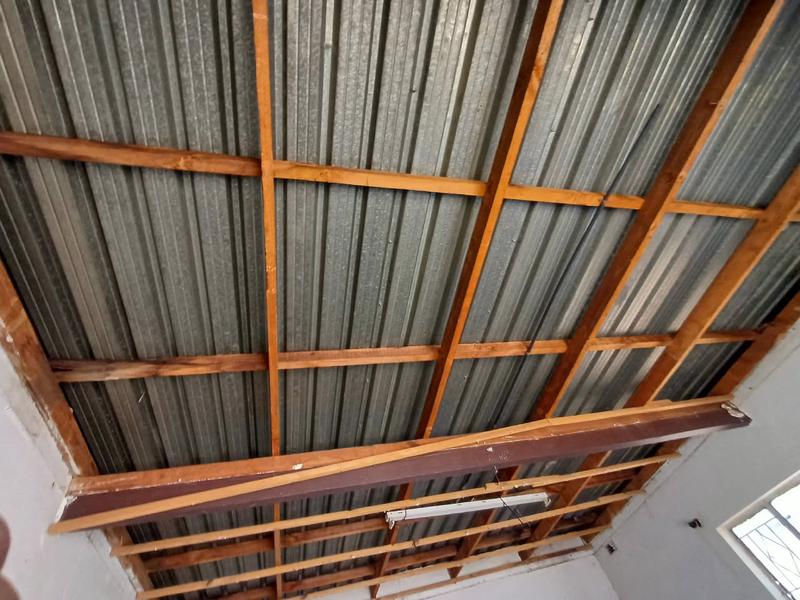 5 Bedroom Property for Sale in Nimrodpark Gauteng