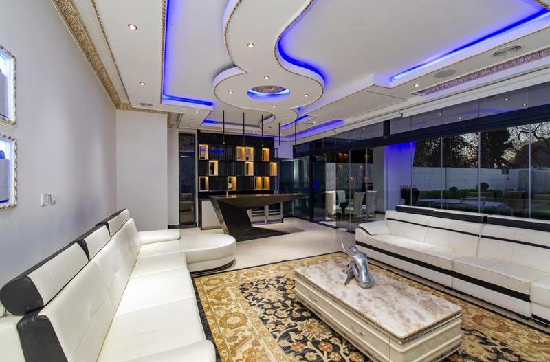 9 Bedroom Property for Sale in Bryanston East Gauteng