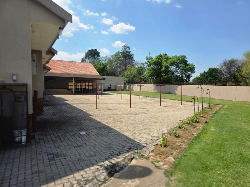 Commercial Property for Sale in Bedworth Park Gauteng