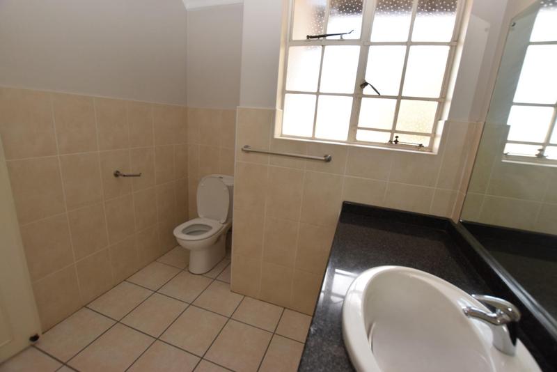 To Let 4 Bedroom Property for Rent in Bryanston Gauteng