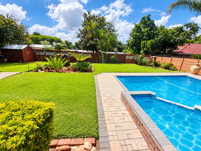 4 Bedroom Property for Sale in Sinoville Gauteng
