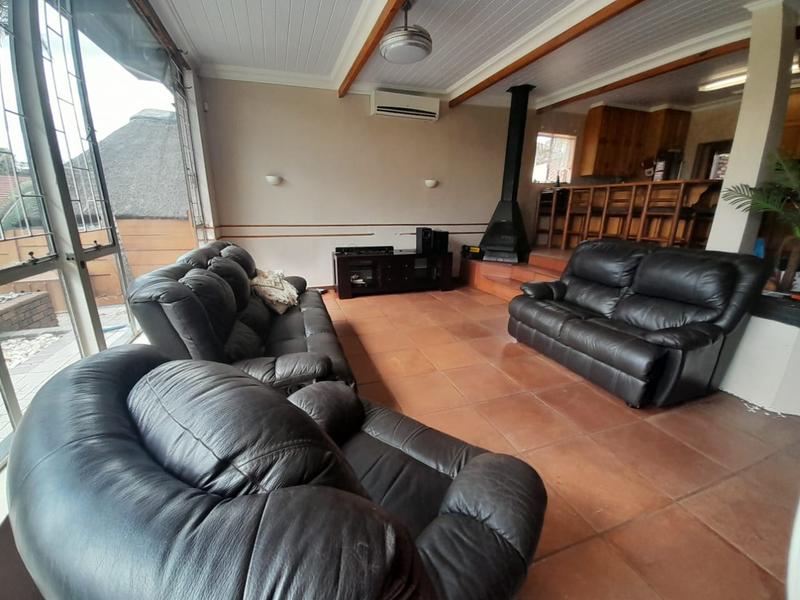 4 Bedroom Property for Sale in Sinoville Gauteng