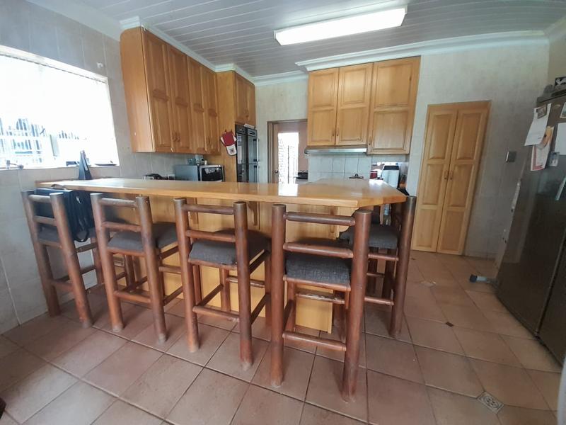 4 Bedroom Property for Sale in Sinoville Gauteng