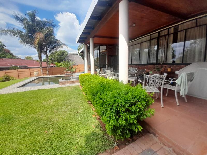 4 Bedroom Property for Sale in Sinoville Gauteng