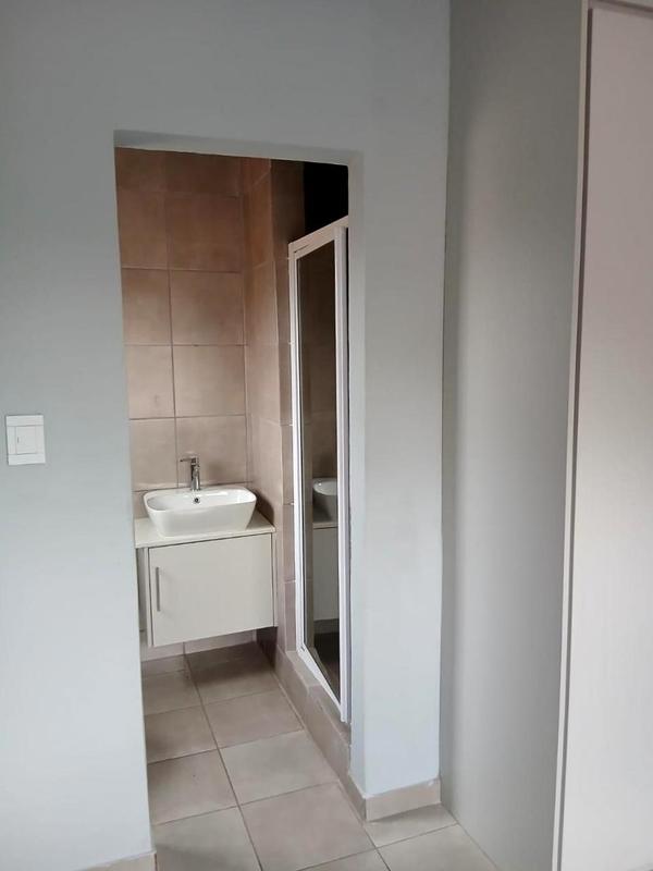 To Let 1 Bedroom Property for Rent in Groblerpark Gauteng