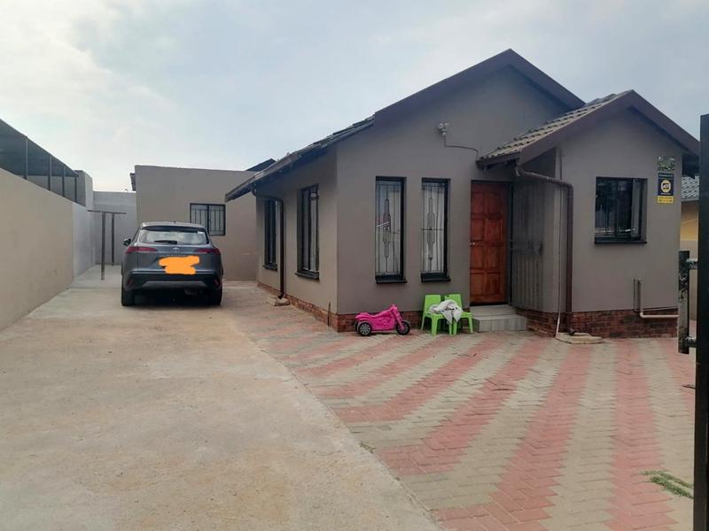 2 Bedroom Property for Sale in Naturena Gauteng