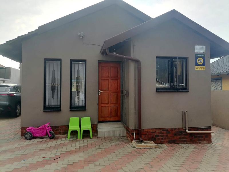 2 Bedroom Property for Sale in Naturena Gauteng