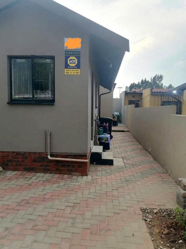 2 Bedroom Property for Sale in Naturena Gauteng