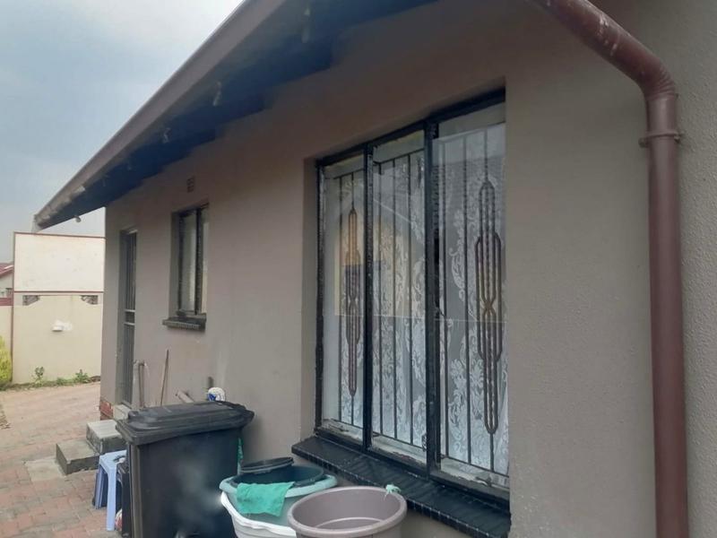 2 Bedroom Property for Sale in Naturena Gauteng