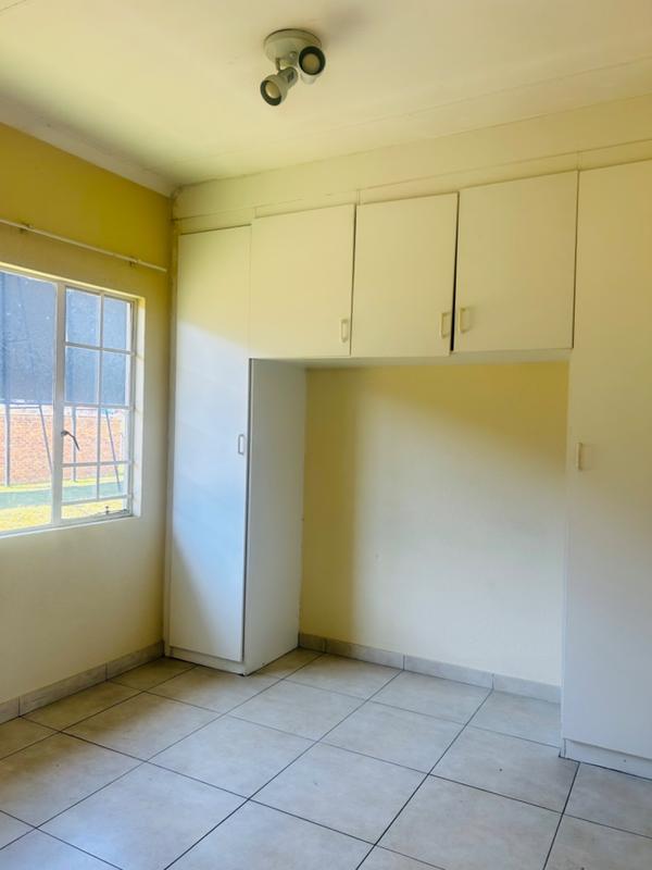 2 Bedroom Property for Sale in Sharonlea Gauteng