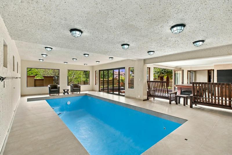 6 Bedroom Property for Sale in Midstream Estate Gauteng