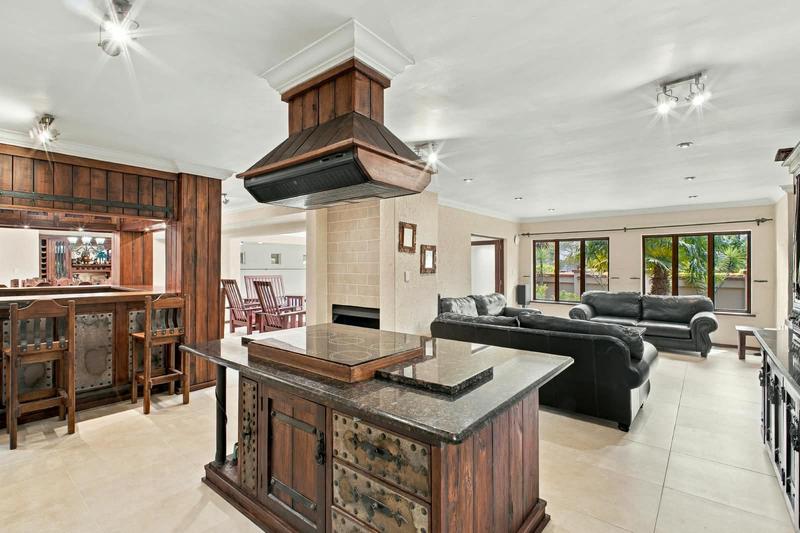 6 Bedroom Property for Sale in Midstream Estate Gauteng