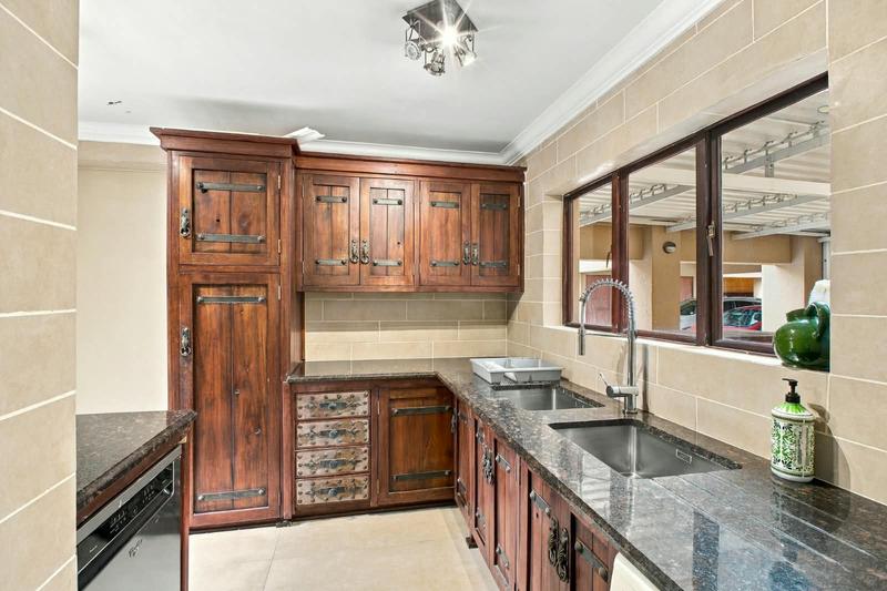6 Bedroom Property for Sale in Midstream Estate Gauteng