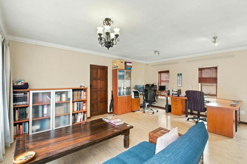 6 Bedroom Property for Sale in Midstream Estate Gauteng