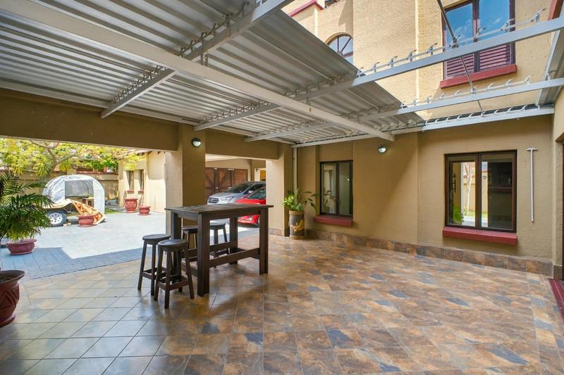 6 Bedroom Property for Sale in Midstream Estate Gauteng