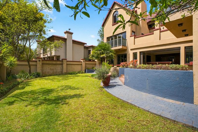 6 Bedroom Property for Sale in Midstream Estate Gauteng