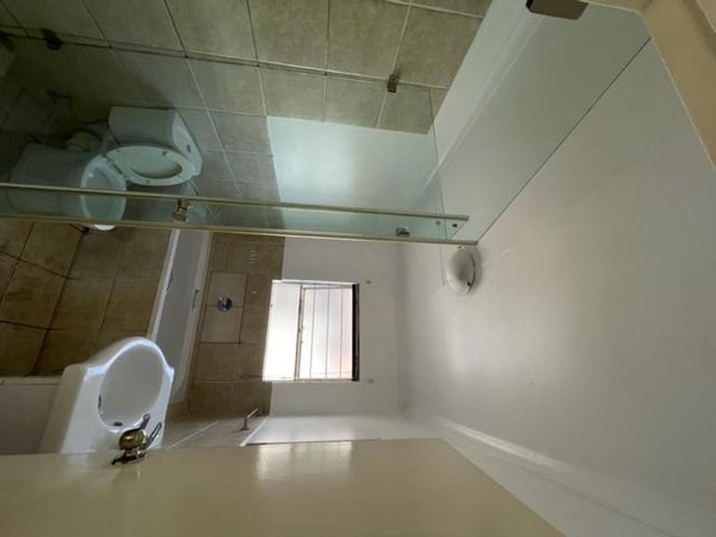 2 Bedroom Property for Sale in Bardene Gauteng
