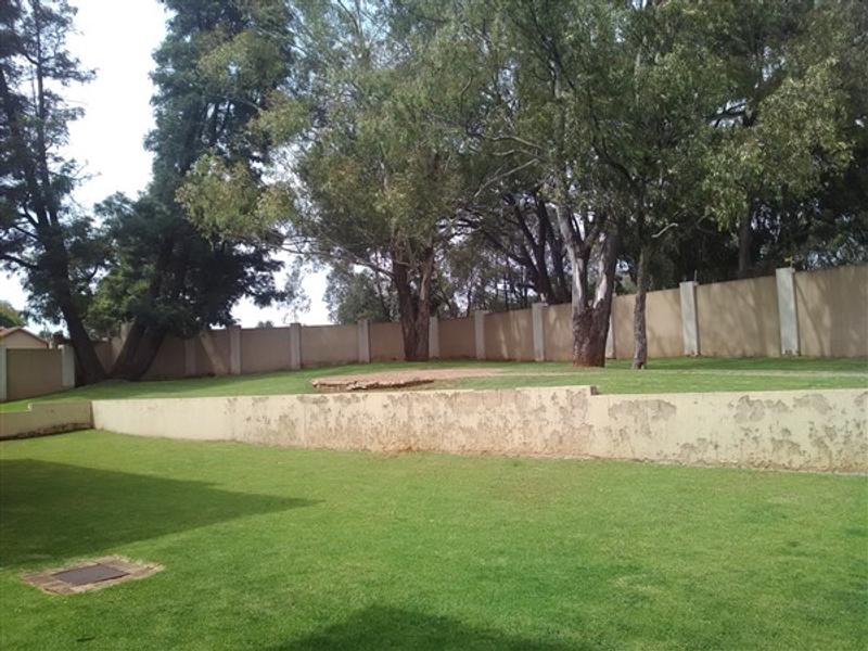 2 Bedroom Property for Sale in Wilro Park Gauteng
