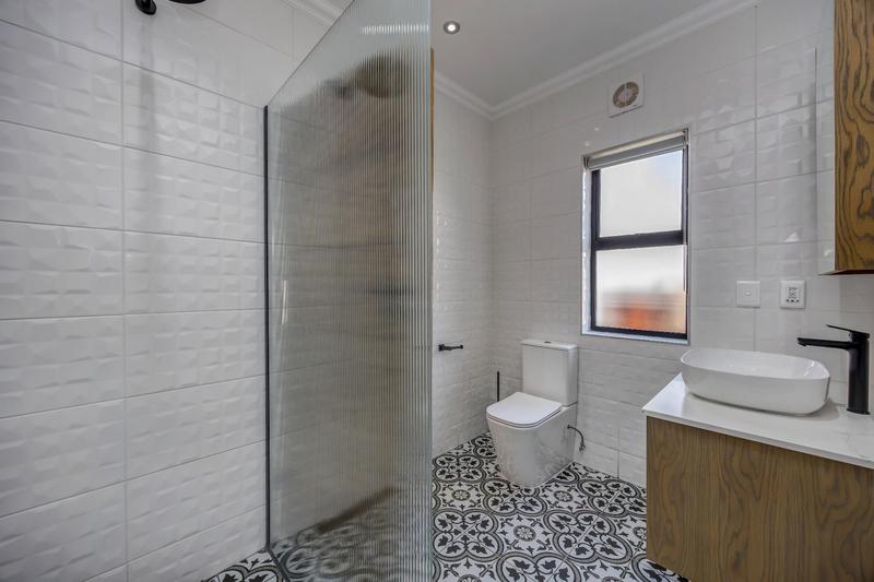To Let 1 Bedroom Property for Rent in Chartwell Gauteng