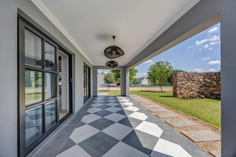 To Let 1 Bedroom Property for Rent in Chartwell Gauteng