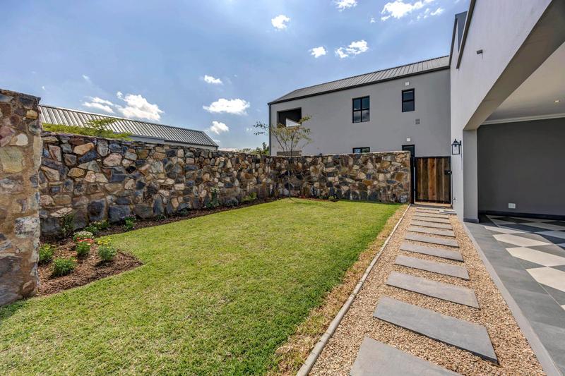 To Let 1 Bedroom Property for Rent in Chartwell Gauteng