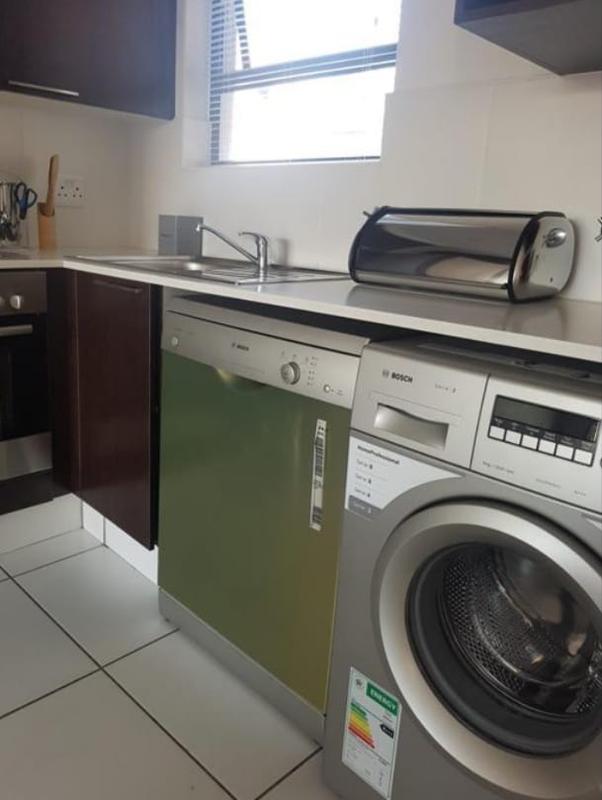 1 Bedroom Property for Sale in Barbeque Downs Gauteng