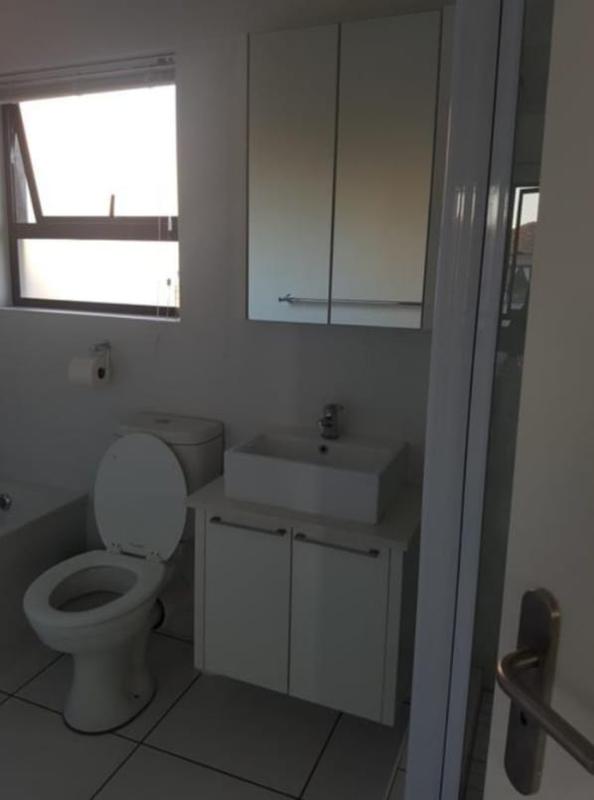 1 Bedroom Property for Sale in Barbeque Downs Gauteng
