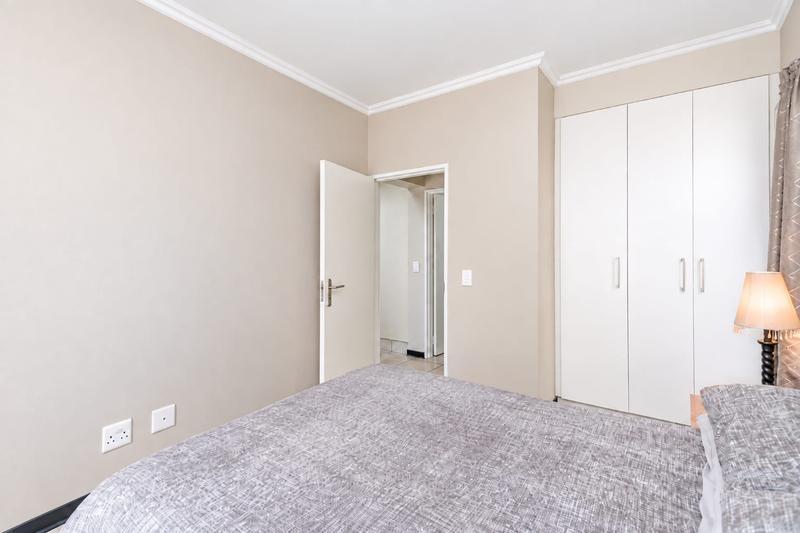 1 Bedroom Property for Sale in Douglasdale Gauteng