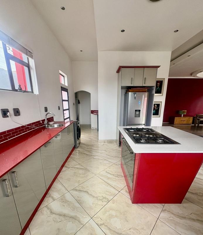 4 Bedroom Property for Sale in Orange Grove Gauteng