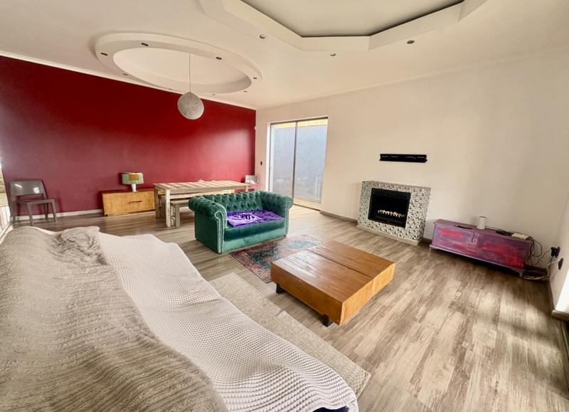4 Bedroom Property for Sale in Orange Grove Gauteng