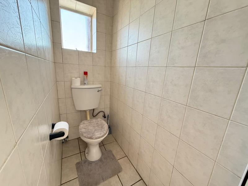 2 Bedroom Property for Sale in Malvern East Gauteng