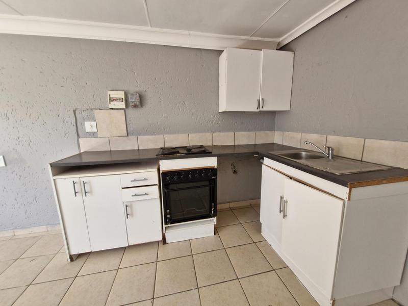 To Let 1 Bedroom Property for Rent in Norkem Park Gauteng