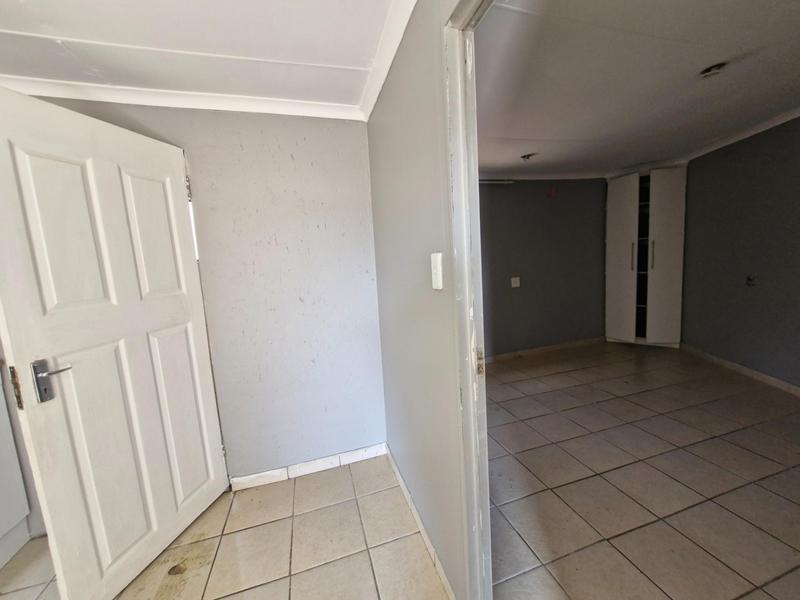 To Let 1 Bedroom Property for Rent in Norkem Park Gauteng