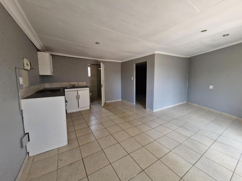 To Let 1 Bedroom Property for Rent in Norkem Park Gauteng