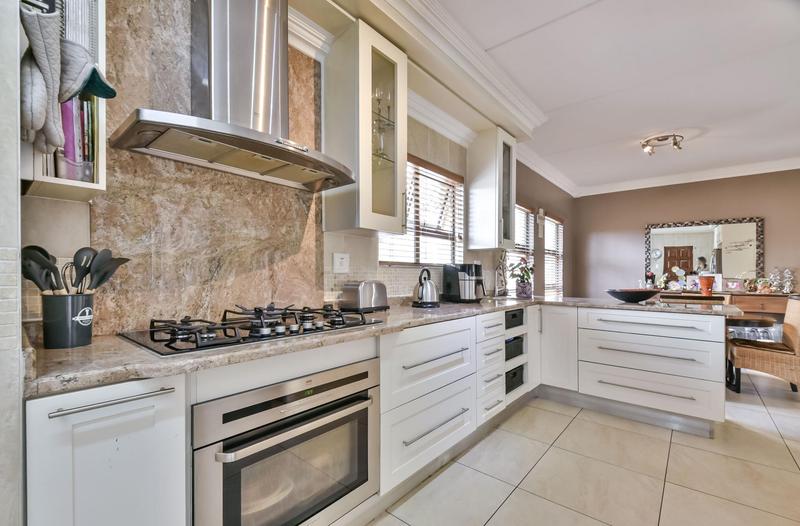 4 Bedroom Property for Sale in Glen Marais Gauteng