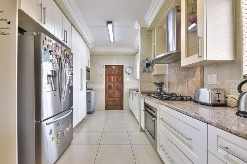 4 Bedroom Property for Sale in Glen Marais Gauteng