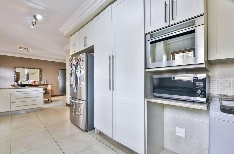 4 Bedroom Property for Sale in Glen Marais Gauteng