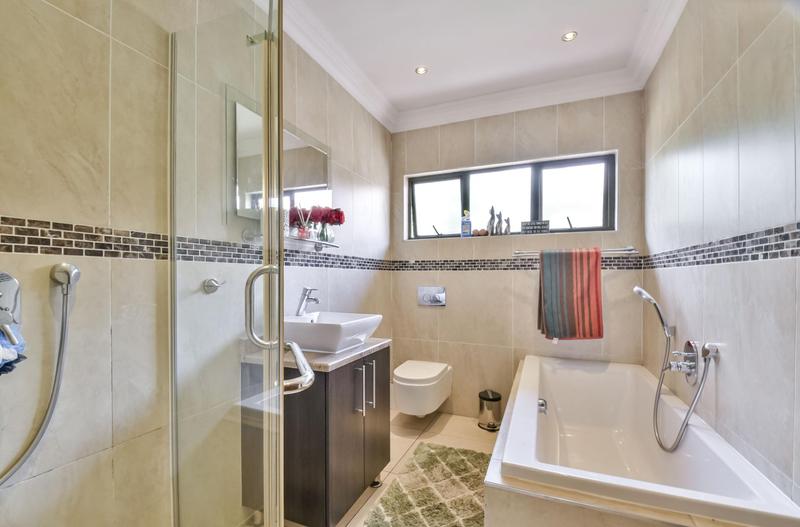 4 Bedroom Property for Sale in Glen Marais Gauteng