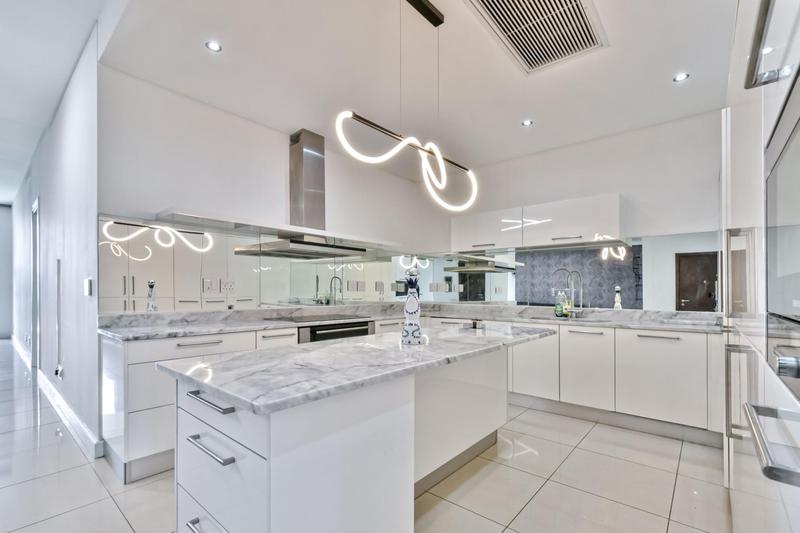2 Bedroom Property for Sale in Houghton Gauteng