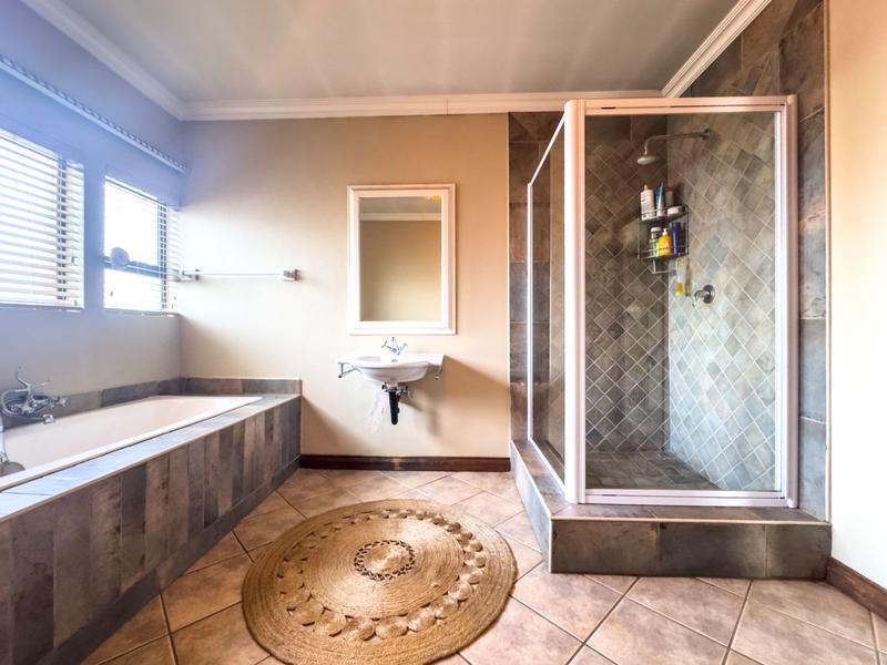 4 Bedroom Property for Sale in Midstream Estate Gauteng