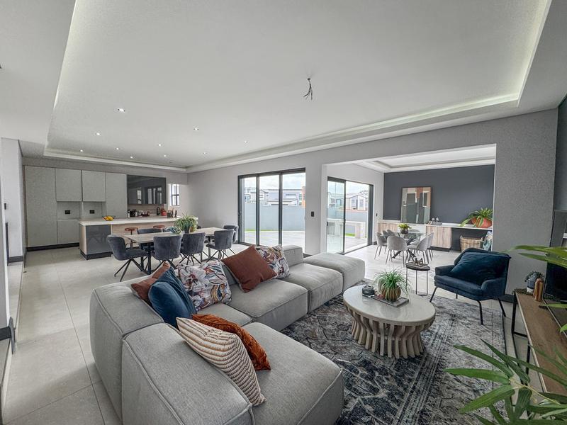5 Bedroom Property for Sale in Fountainbrook Estate Gauteng