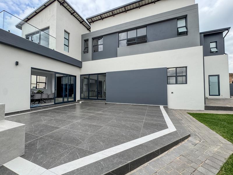 5 Bedroom Property for Sale in Fountainbrook Estate Gauteng