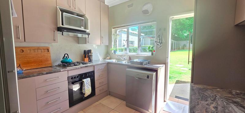 To Let 4 Bedroom Property for Rent in Blairgowrie Gauteng
