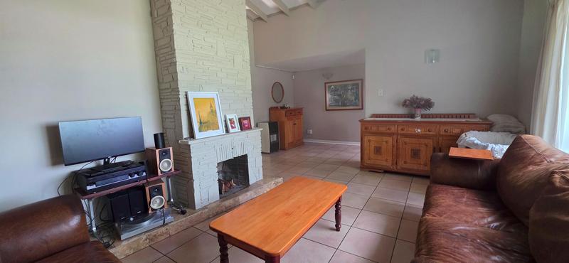 To Let 4 Bedroom Property for Rent in Blairgowrie Gauteng